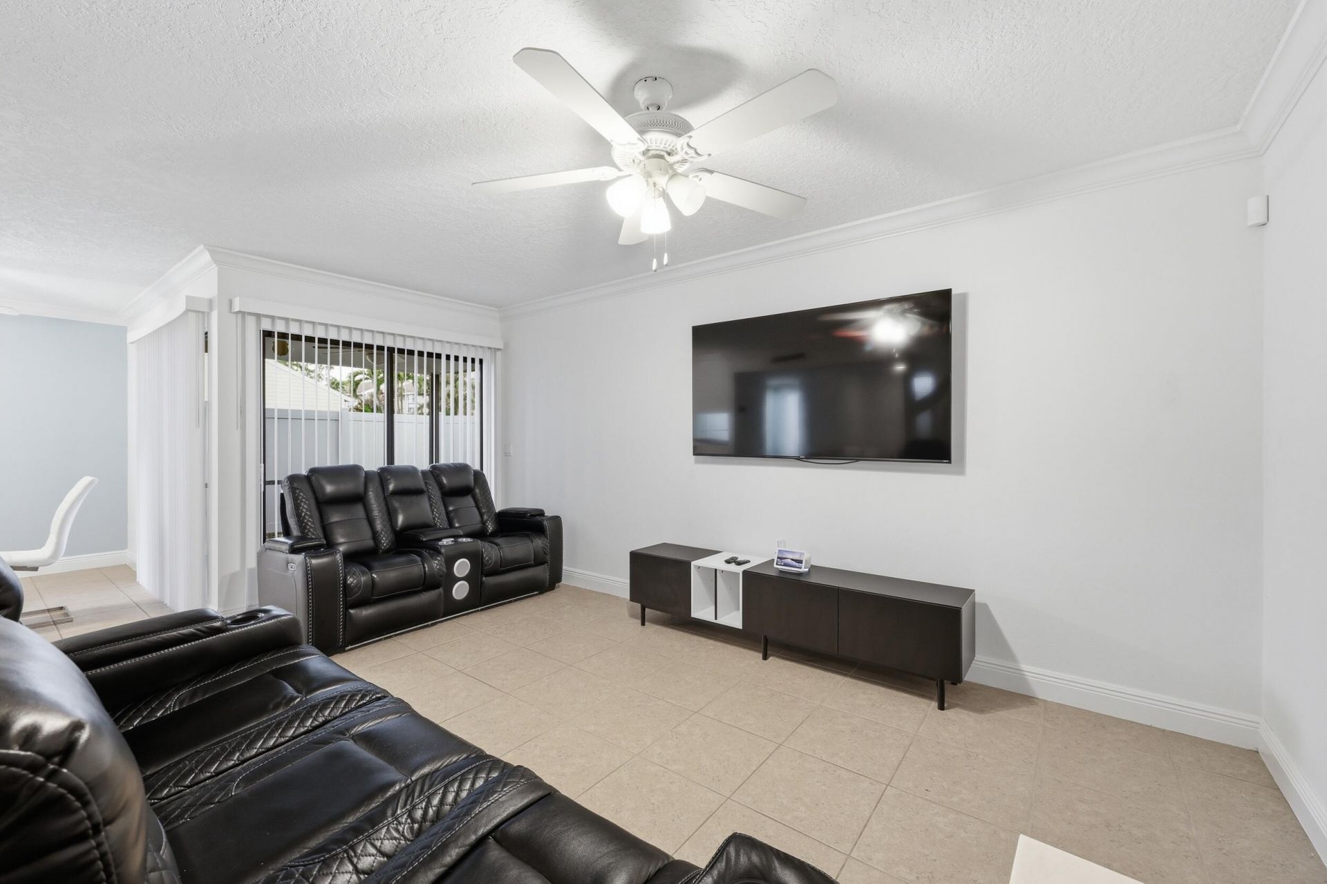 301 Lakewood Drive, Unit 8A, Jupiter, FL 33458 Photo