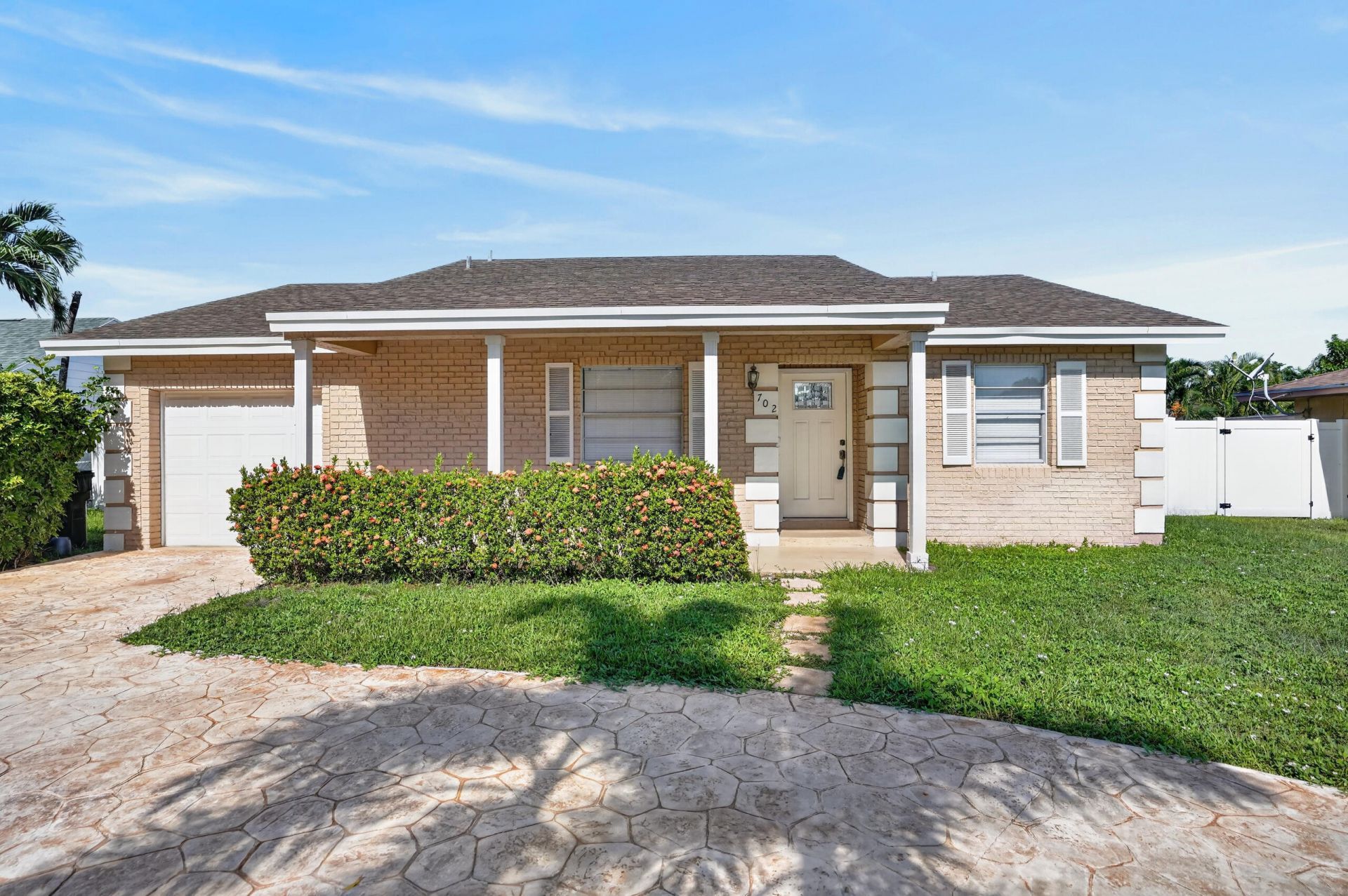 702 Place Tavant, Delray Beach, FL 33445 Photo