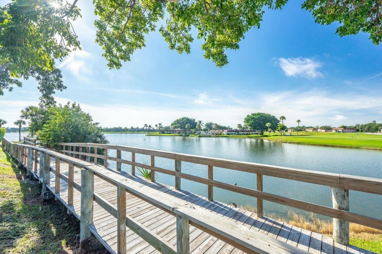 89 Normandy B, Delray Beach, FL 33484 Photo