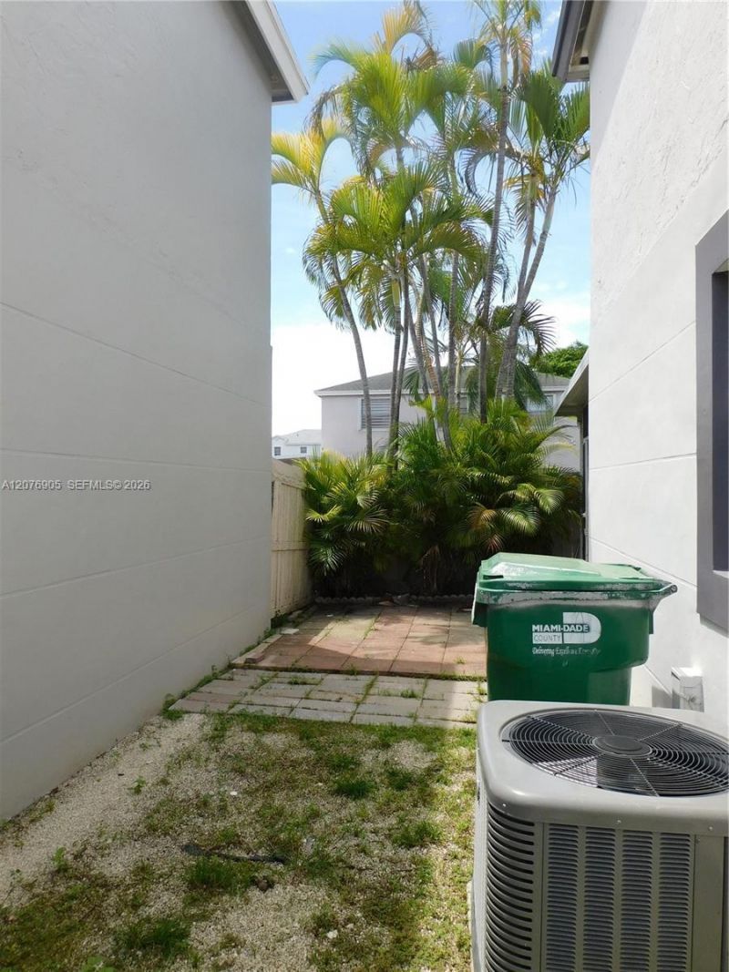 14732 SW 90th Ter, Miami, FL 33196 Photo