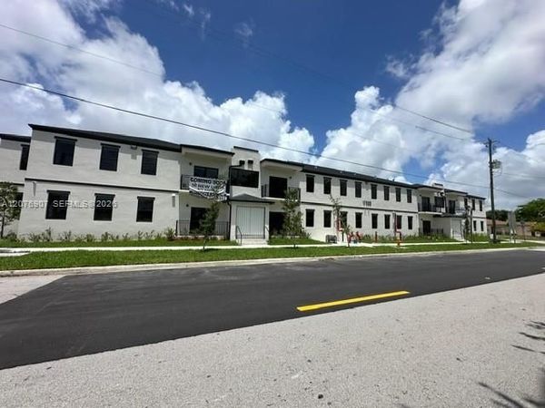 17020 SW 104th Ave , Unit 202, Miami, FL 33157