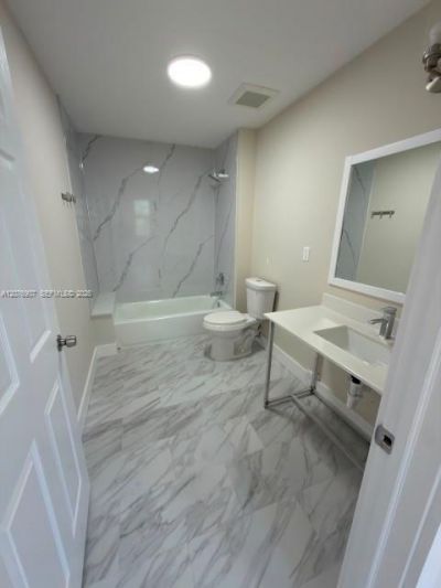 17020 SW 104th Ave , Unit 202, Miami, FL 33157 Photo