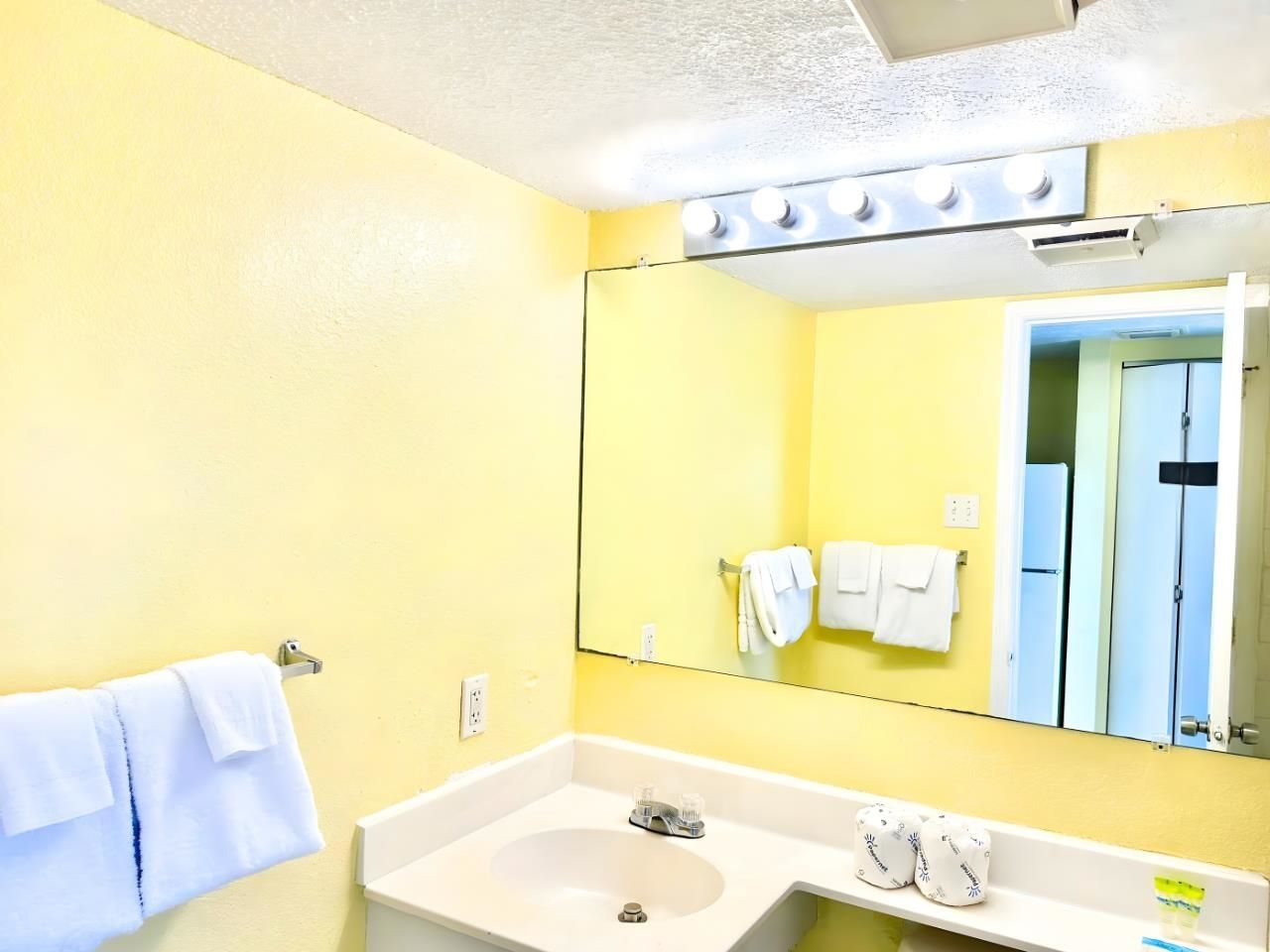 2708 S Ocean Blvd. Photo 6