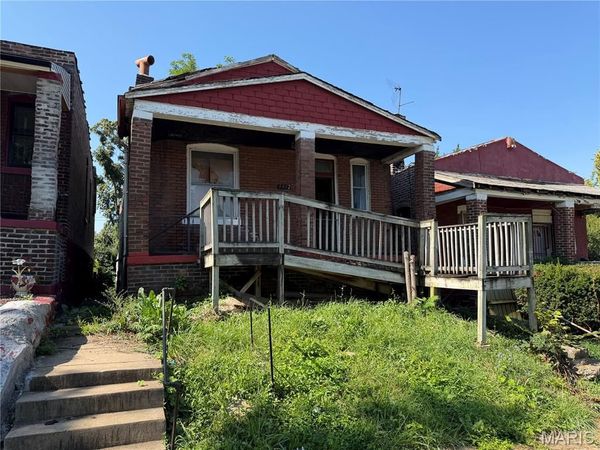 4472 Penrose Street , St Louis, MO 63115