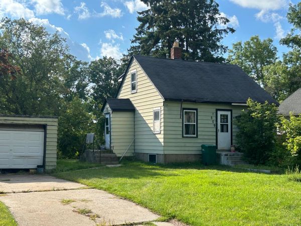 609 NW 9th Avenue, Grand Rapids, MN 55744