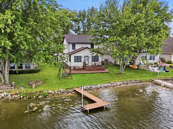 5520 Highpoint Drive, Albion, IN 46701