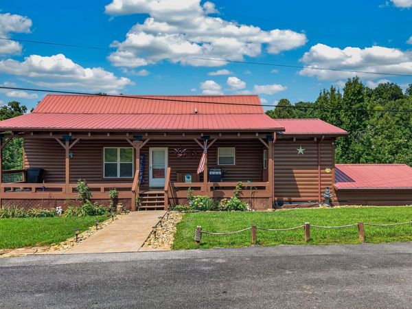1573 Topaz Lane, Dandridge, TN 37725