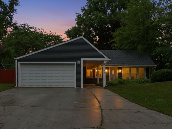165 Arrowhead Lane , Bolingbrook, IL 60440