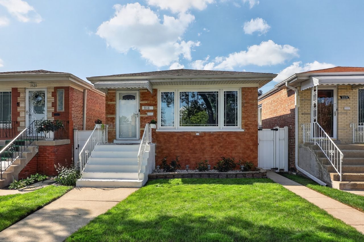 3318 W Columbus Avenue, Chicago, IL 60652 Main Photo