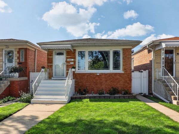 3318 W Columbus Avenue , Chicago, IL 60652