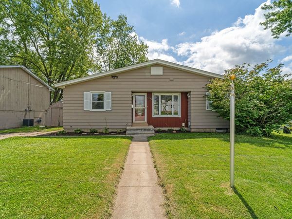1032 C Avenue, Nevada, IA 50201
