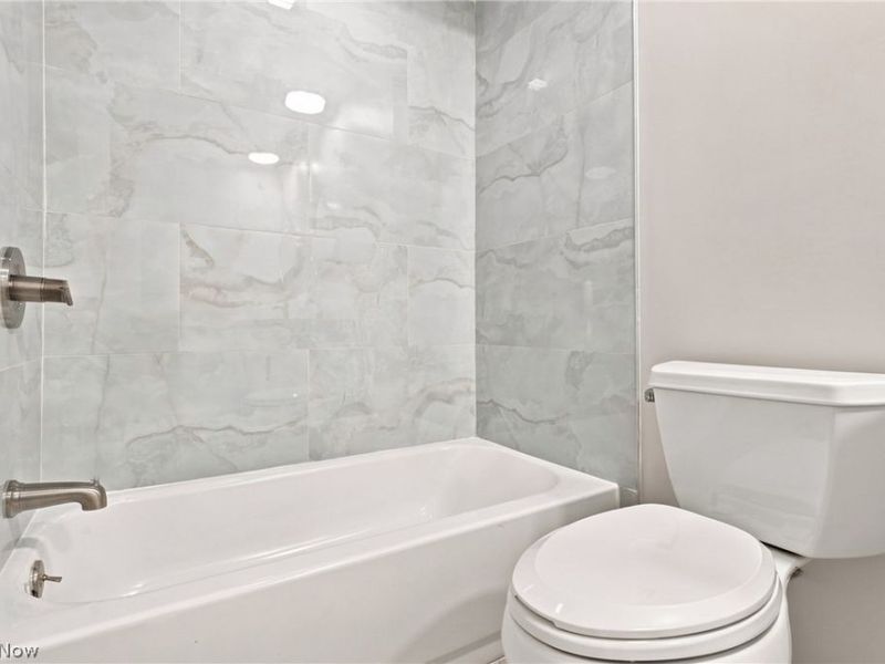18259 Glencreek Lane, Strongsville, OH 44136 Photo 34