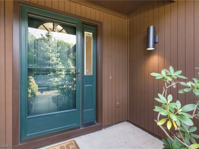 18259 Glencreek Lane, Strongsville, OH 44136 Photo 5