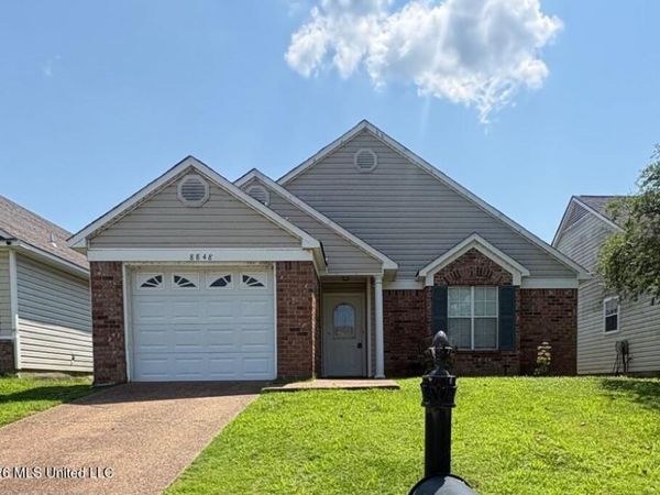 8848 Cat Tail Cove, Southaven, MS 38671