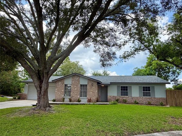 1 KING ARTHUR COURT , CASSELBERRY, FL 32707