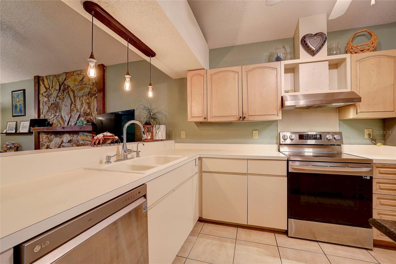 4505 33rd Avenue W, Bradenton, FL 34209 Photo