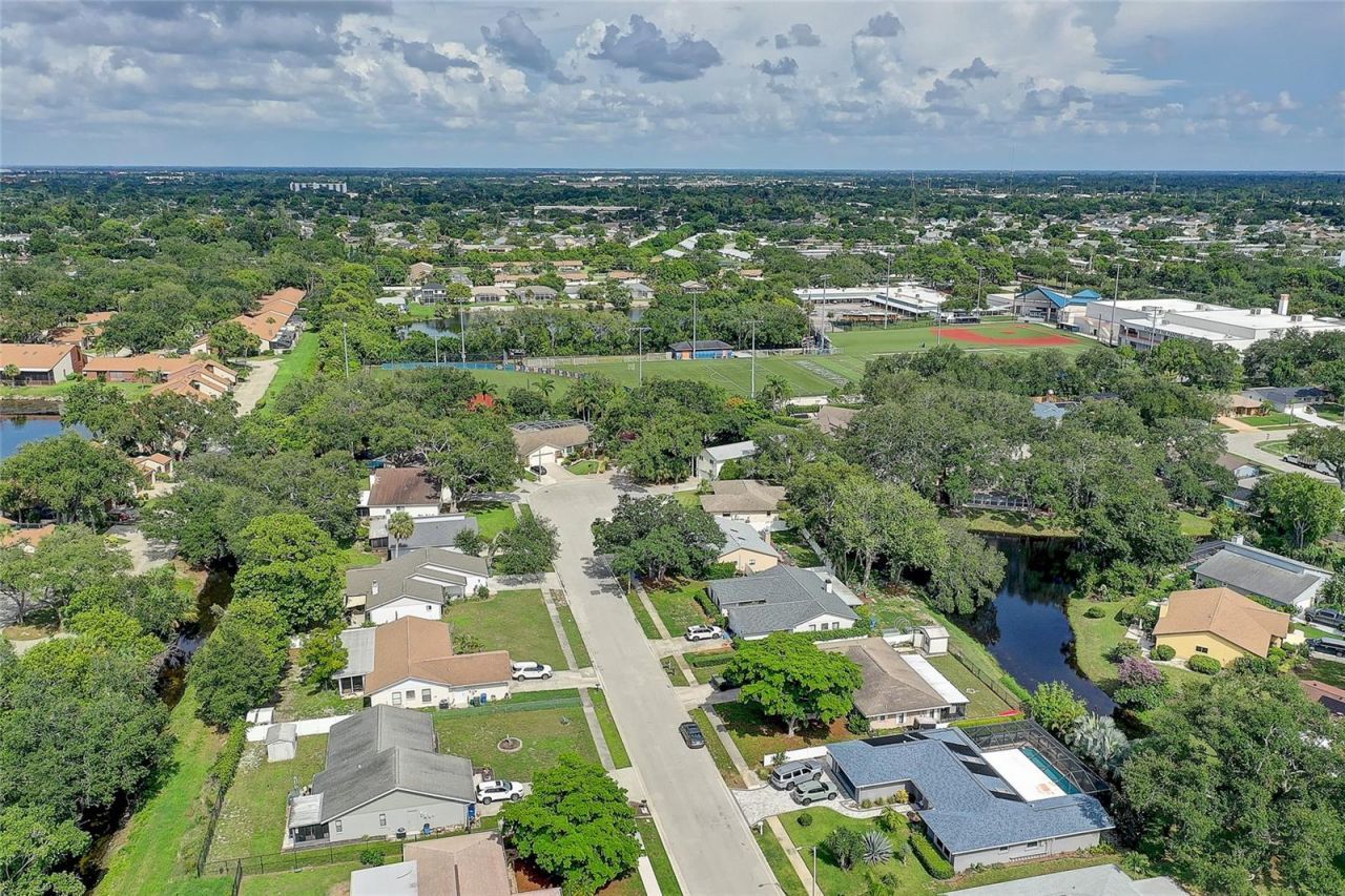 4505 33rd Avenue W, Bradenton, FL 34209 Photo