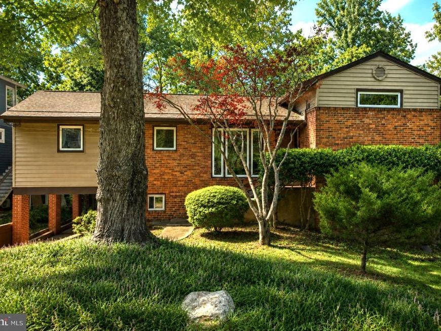 6408 W Halbert Road, Bethesda, MD 20817 Main Photo