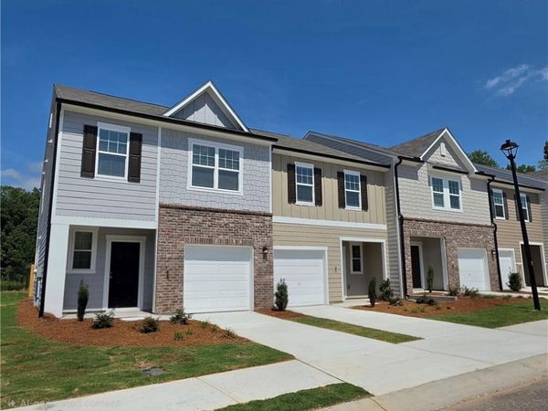 1147 Lucienne Boulevard , Auburn, GA 30011