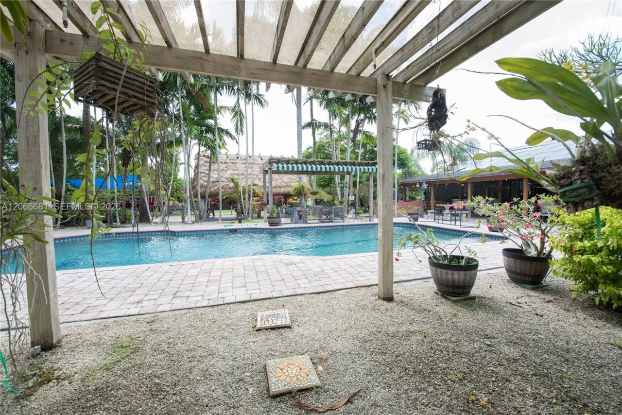 15720 SW 258th St , Homestead, FL 33031 Photo