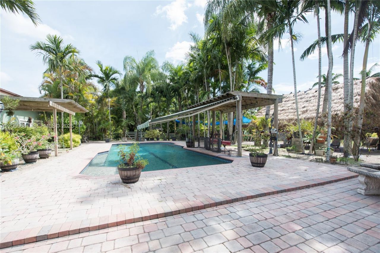 15720 SW 258th St , Homestead, FL 33031 Photo