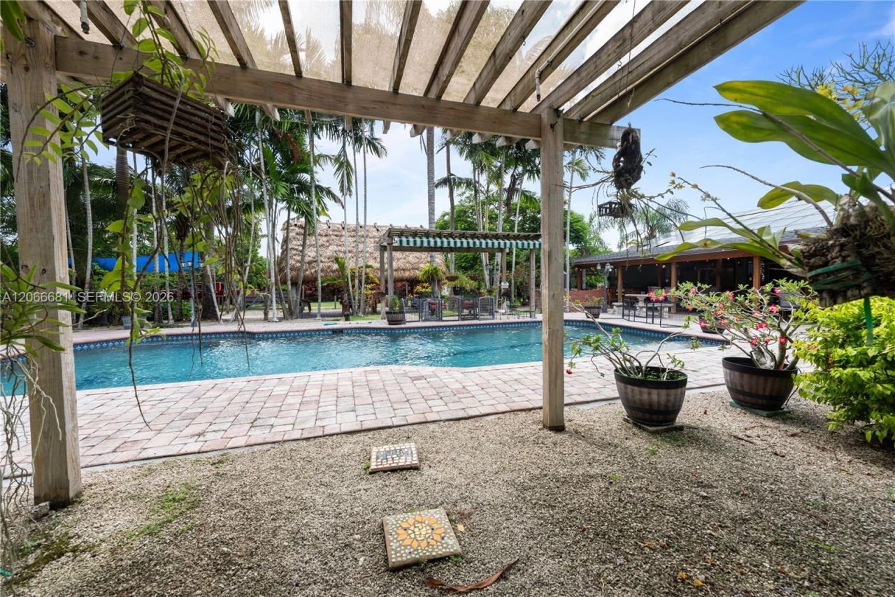 15720 SW 258th St, Homestead, FL 33031 Photo