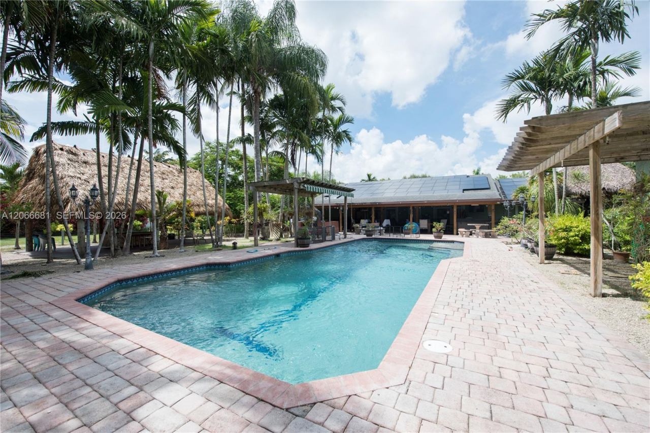 15720 SW 258th St, Homestead, FL 33031 Photo
