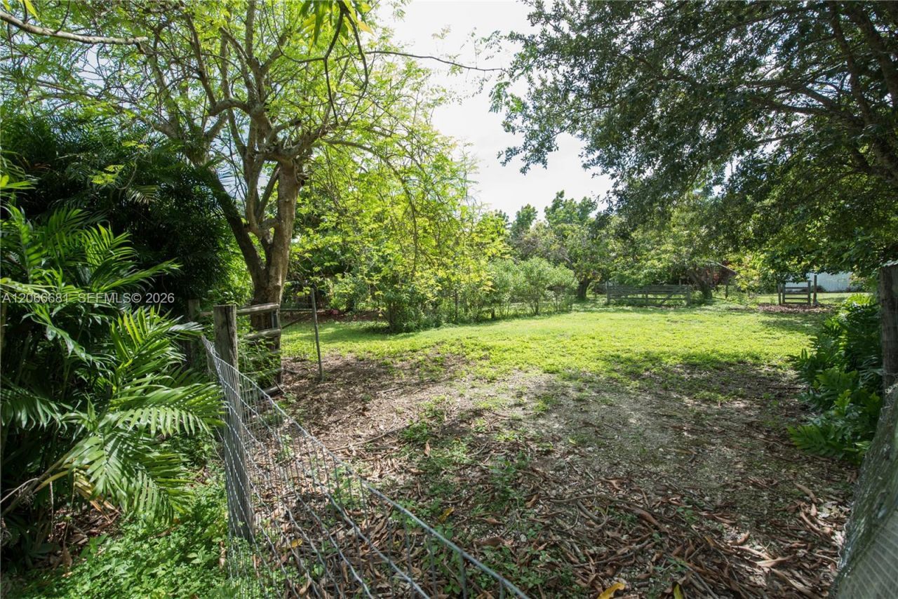 15720 SW 258th St , Homestead, FL 33031 Photo