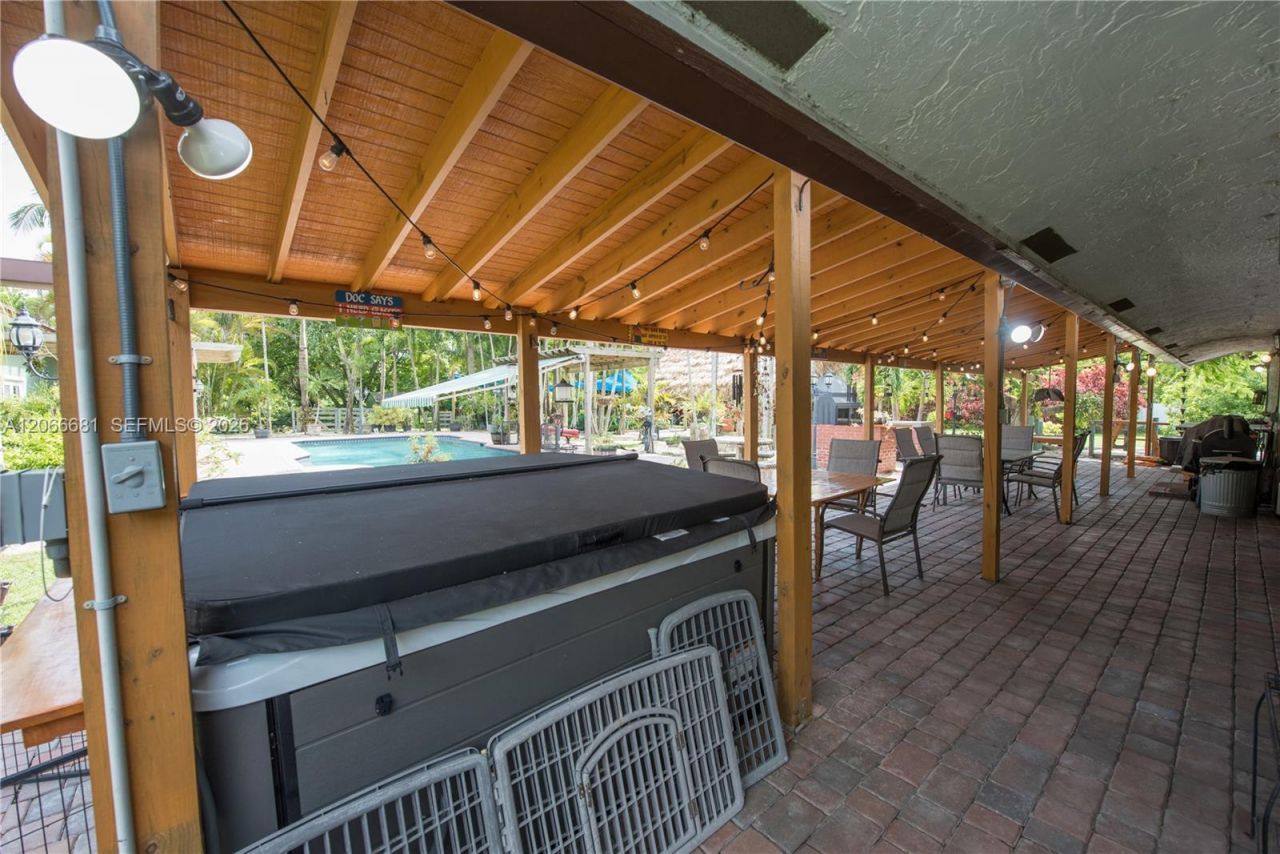 15720 SW 258th St, Homestead, FL 33031 Photo