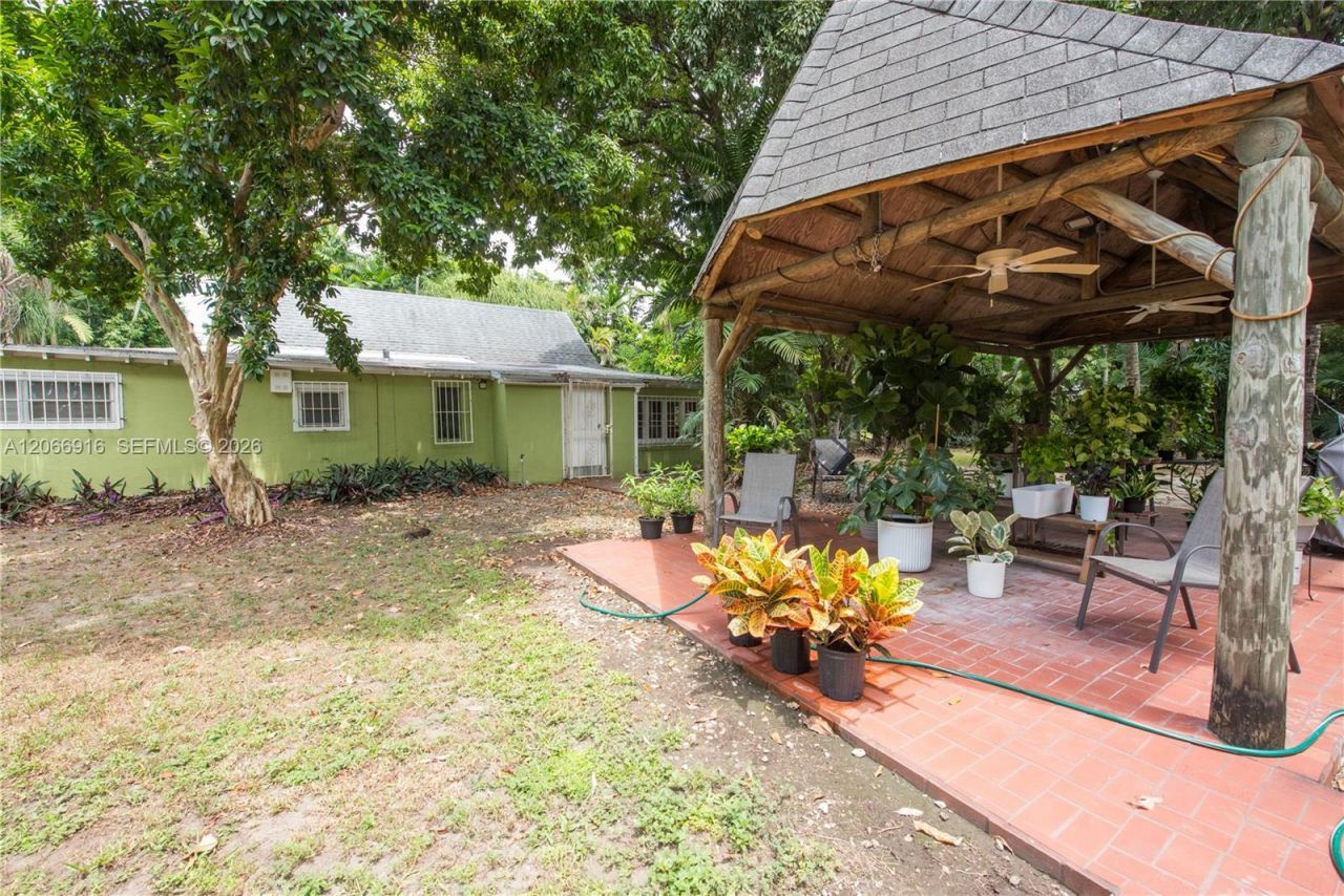 14000 SW 216th St, Miami, FL 33170 Photo