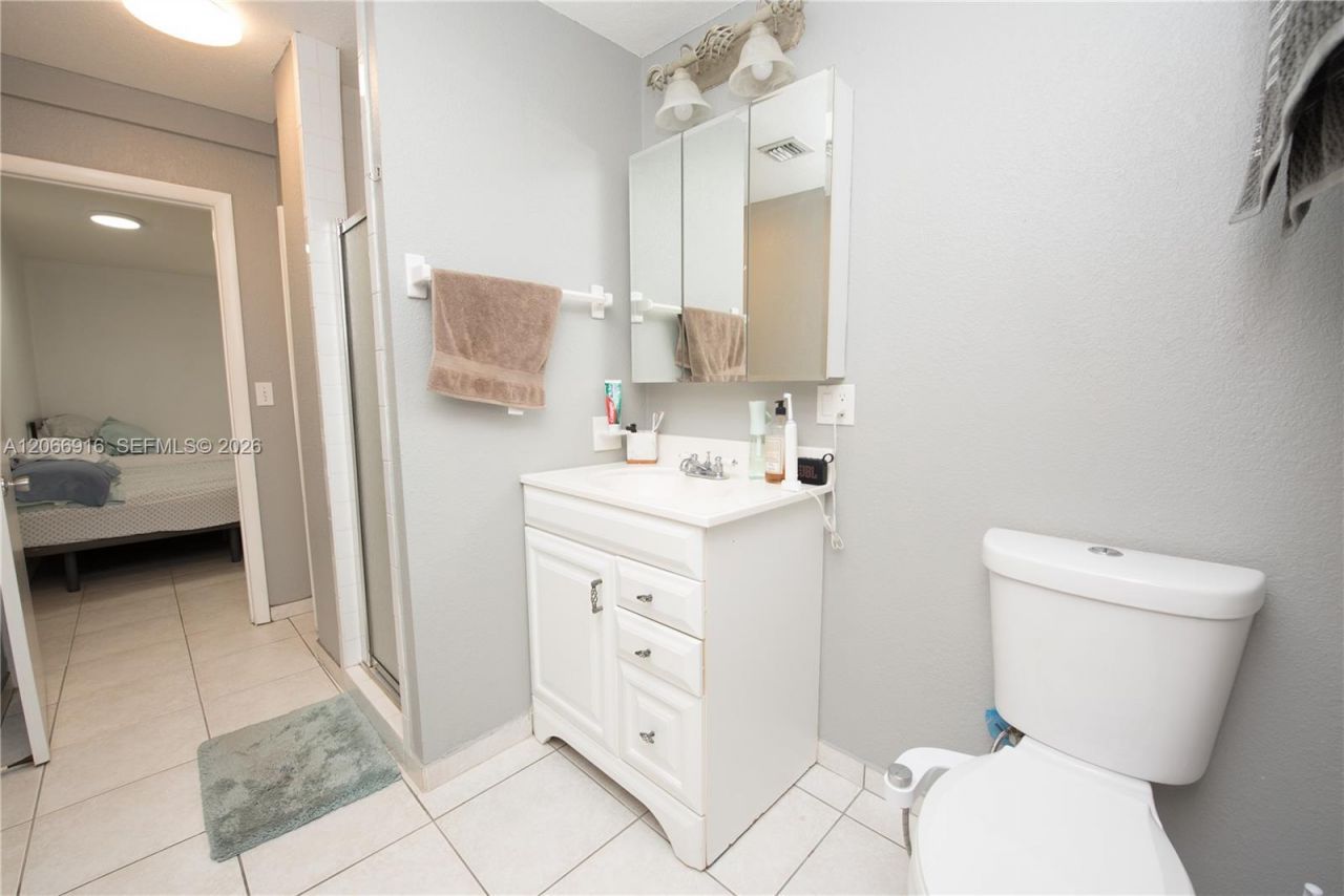 14000 SW 216th St, Miami, FL 33170 Photo