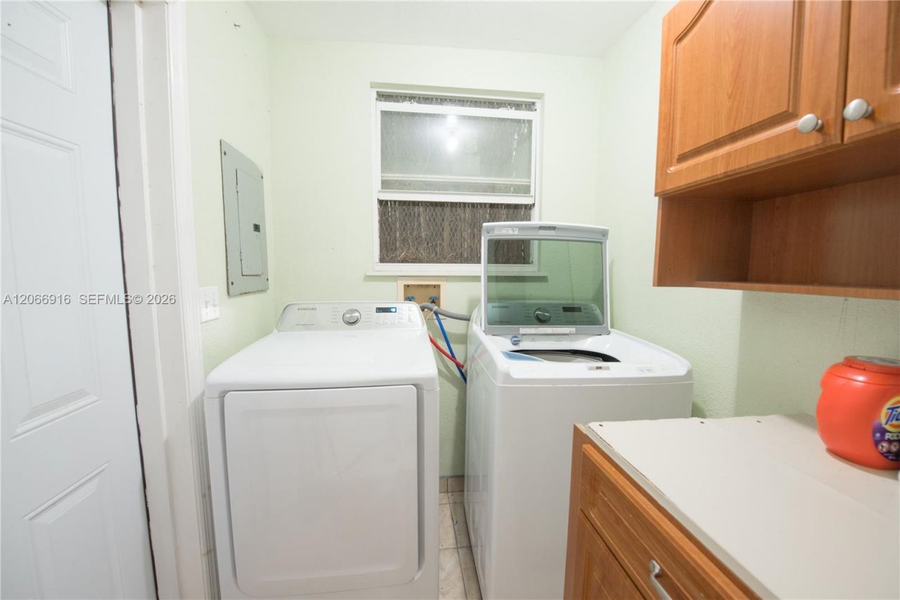 14000 SW 216th St, Miami, FL 33170 Photo