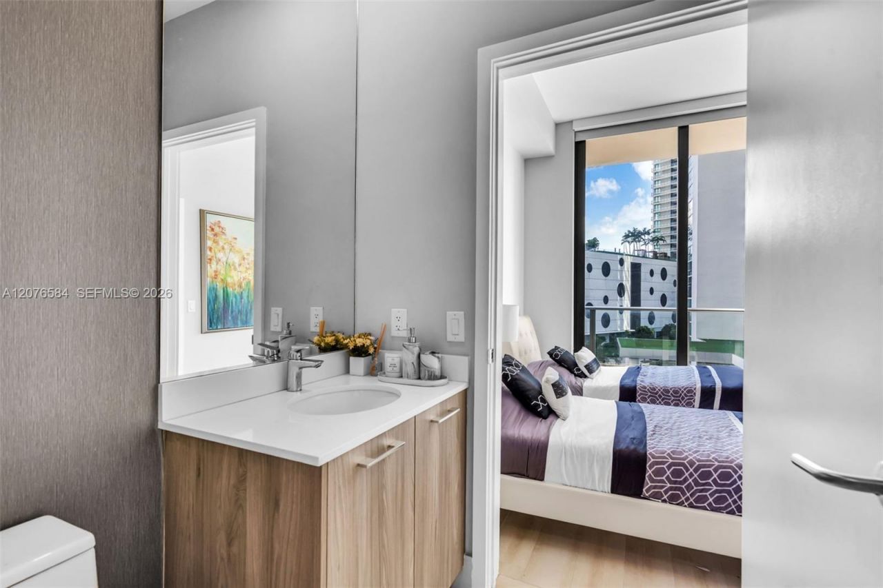 501 NE 31st St , Unit 306, Miami, FL 33137 Photo