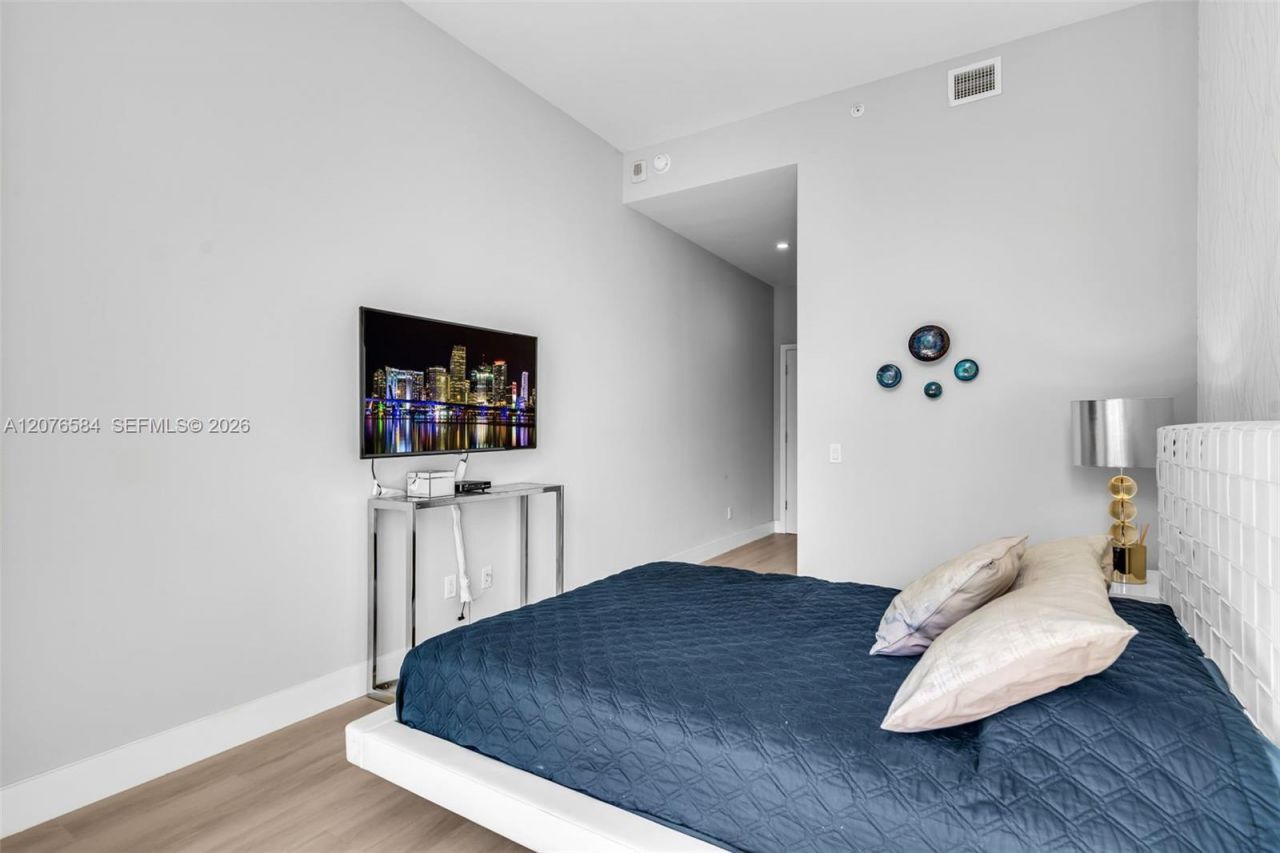 501 NE 31st St , Unit 306, Miami, FL 33137 Photo