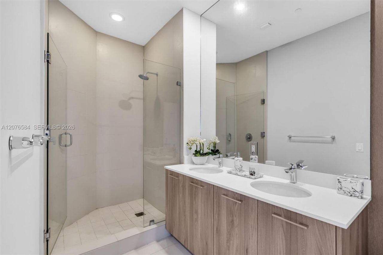 501 NE 31st St , Unit 306, Miami, FL 33137 Photo