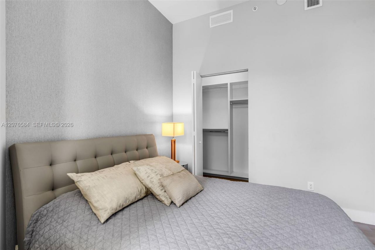 501 NE 31st St , Unit 306, Miami, FL 33137 Photo