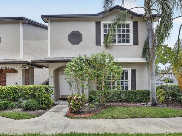 3815 NW 122nd Ter, Sunrise, FL 33323