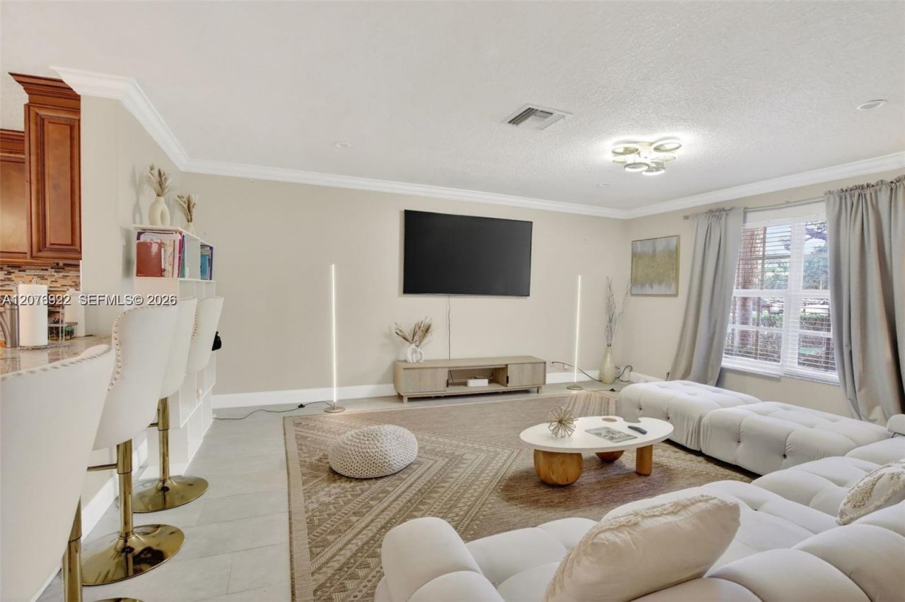 3815 NW 122nd Ter, Sunrise, FL 33323 Photo