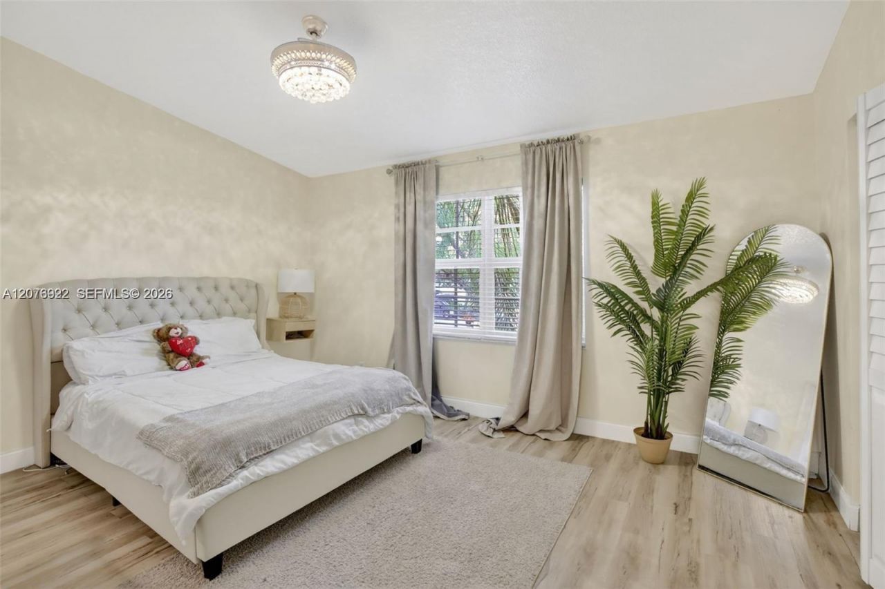 3815 NW 122nd Ter, Sunrise, FL 33323 Photo