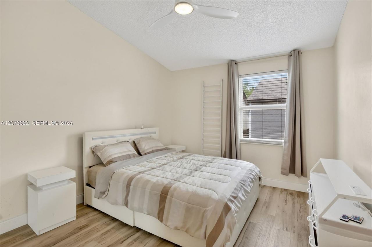 3815 NW 122nd Ter, Sunrise, FL 33323 Photo