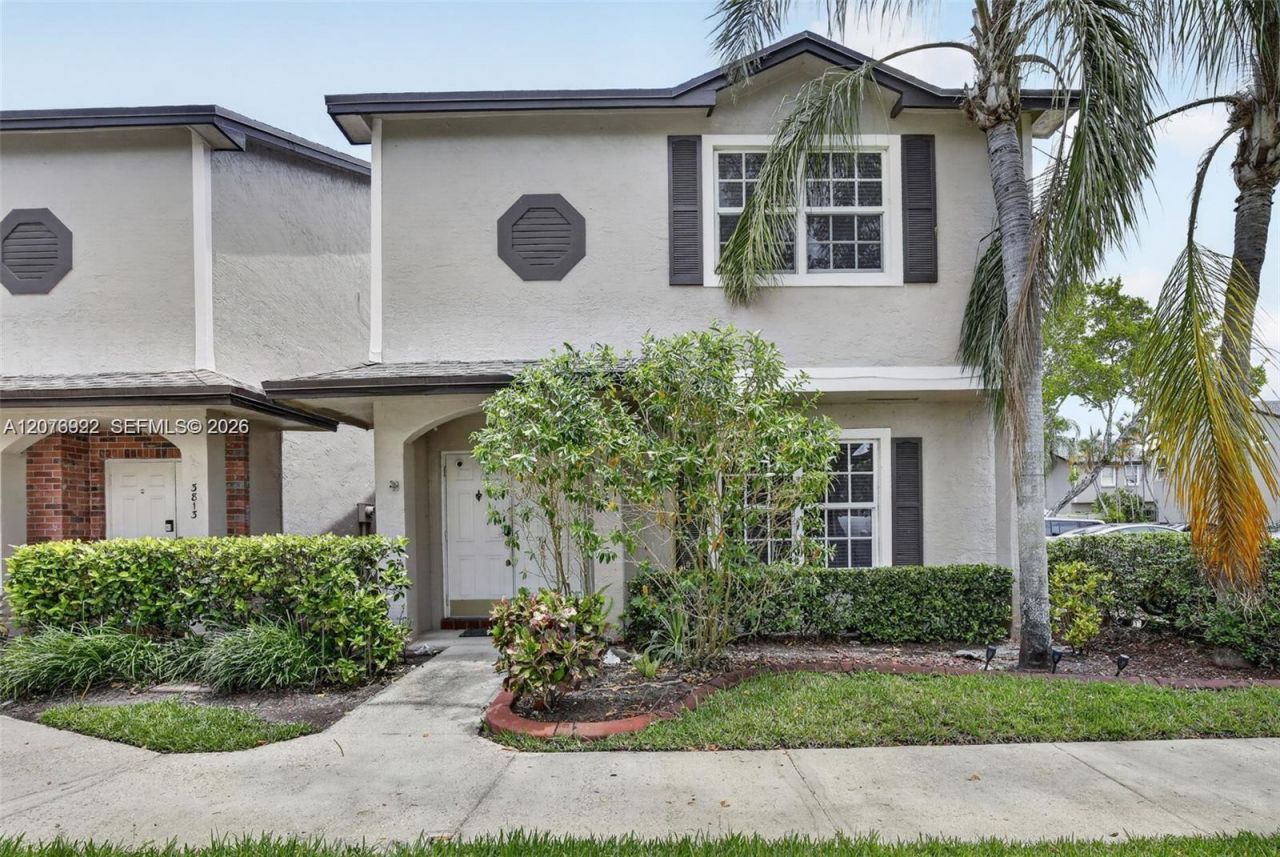 3815 NW 122nd Ter, Sunrise, FL 33323 Photo