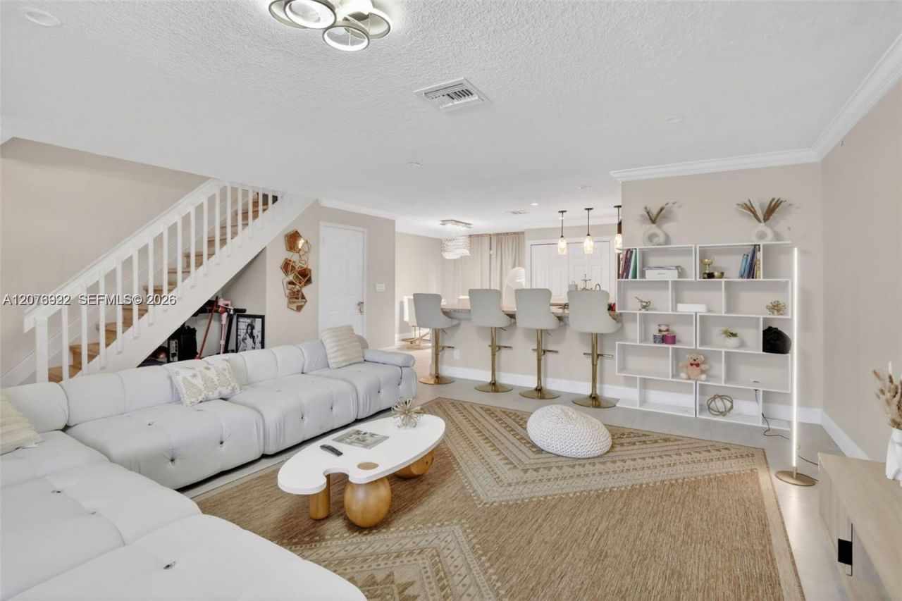 3815 NW 122nd Ter, Sunrise, FL 33323 Photo