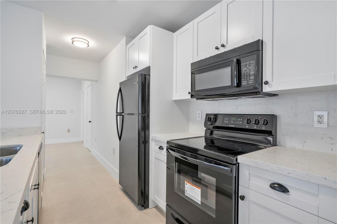 490 NE 141st , Unit 490, North Miami, FL 33161 Photo