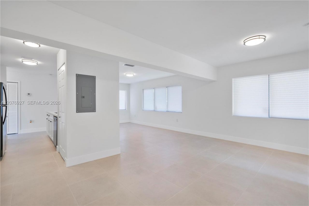 490 NE 141st , Unit 490, North Miami, FL 33161 Photo