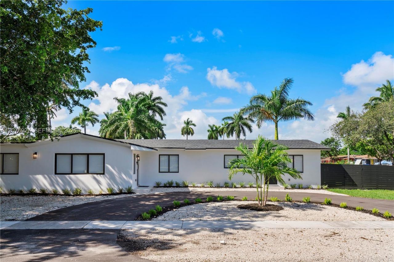 490 NE 141st , Unit 490, North Miami, FL 33161 Photo