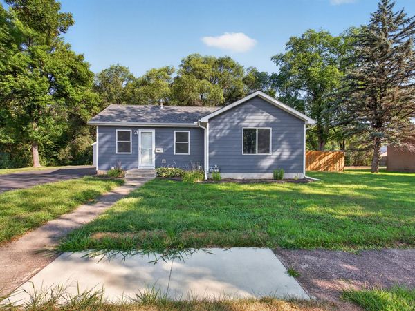 935 5th Avenue W, Shakopee, MN 55379