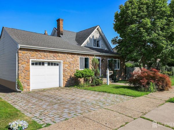 50 Chestnut Street, Avenel, NJ 07001