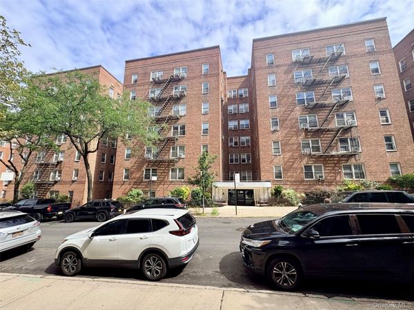 64-41 Saunders Street , Unit 605, Rego Park, NY 11374