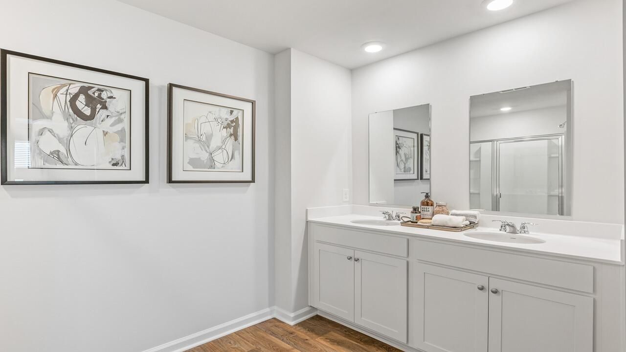 3944 Aberfeldy Lane Photo 6
