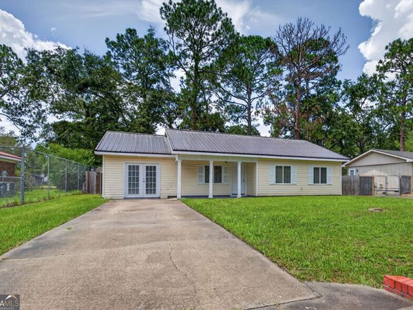 239 Pointe South Drive, Hinesville, GA 31313